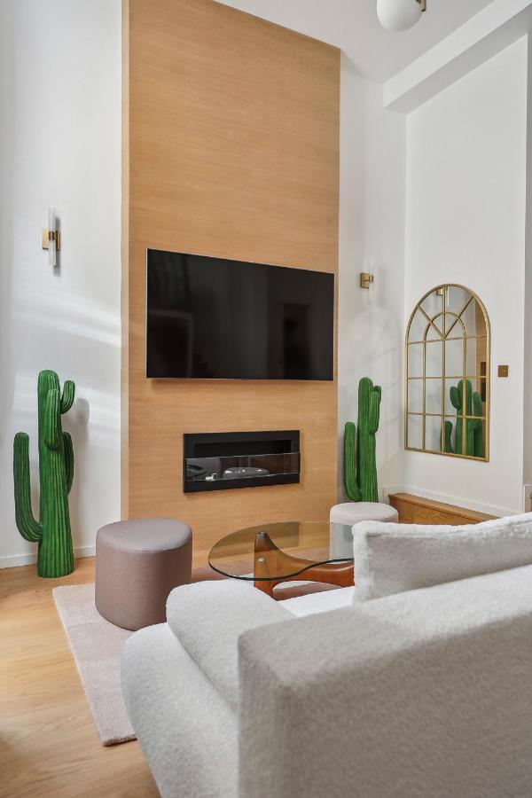 Suite Luxueuse Avec Jardin Prive Sauna Et Jacuzzi Paris Exterior photo